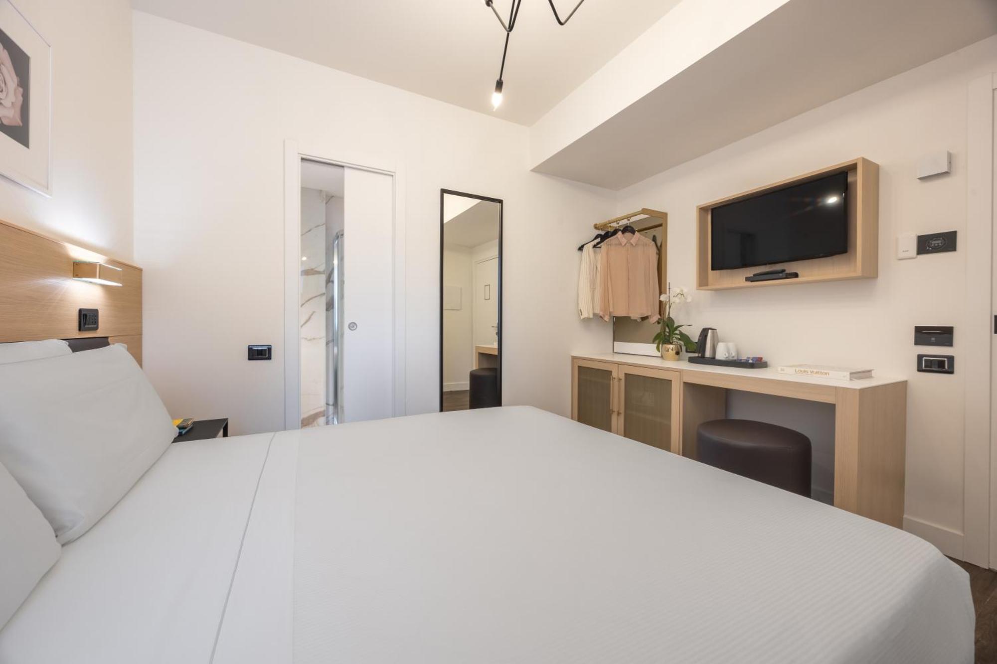 Quarto com Cama de Casal ou 2 de Solteiro