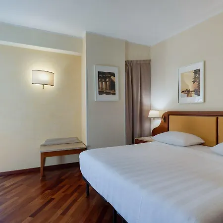 B&B Hotel Firenze Pitti Palace Al Ponte Vecchio-2